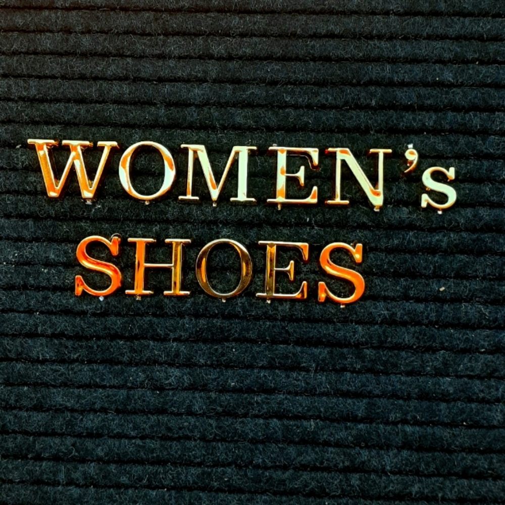 WOMEN'S SHOES
